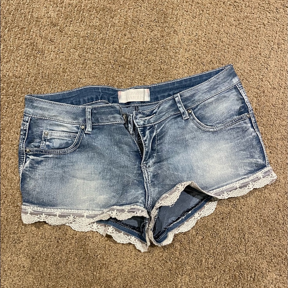 Lace denim shorts